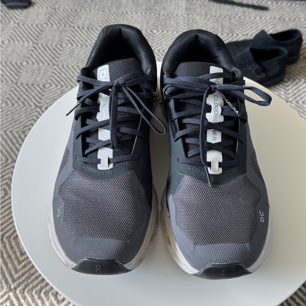 ON Cloudrunner Road-Running Shoes - Men's